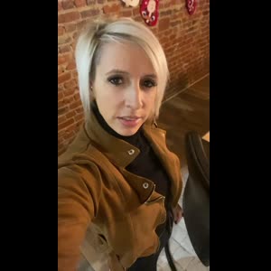 Blondie_tiffany mym