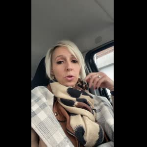 Blondie_tiffany mym