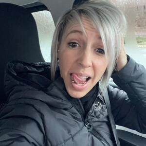 Blondie_tiffany mym