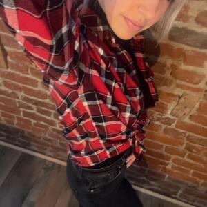 Blondie_tiffany mym