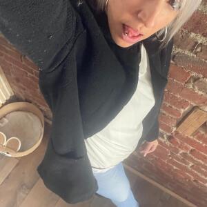 Blondie_tiffany mym
