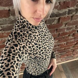 Blondie_tiffany mym