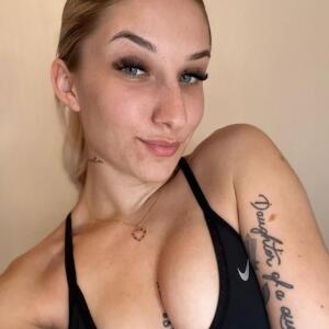 Blondiie_off mym