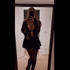 Blondiie_rx mym