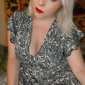 Blondiie_x mym