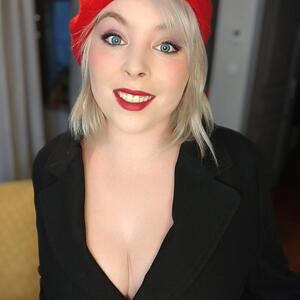 Blondiie_x mym