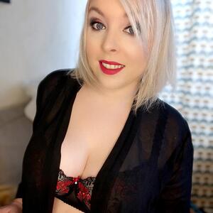 Blondiie_x mym