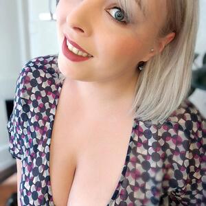 Blondiie_x mym