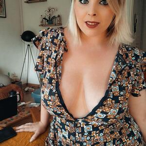 Blondiie_x mym