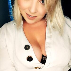 Blondiie_x mym