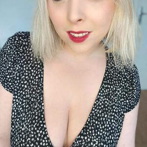 Blondiie_x mym