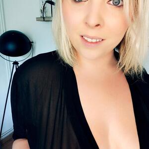 Blondiie_x mym