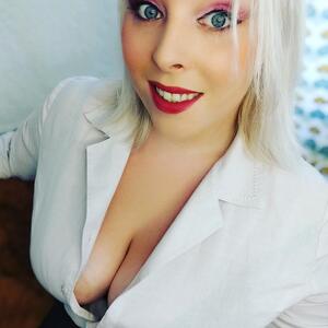 Blondiie_x mym
