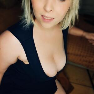 Blondiie_x mym