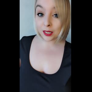 Blondiie_x mym