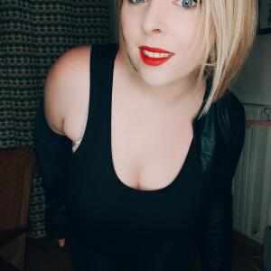 Blondiie_x mym