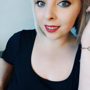 Blondiie_x mym