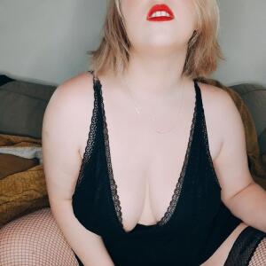 Blondiie_x mym