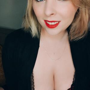 Blondiie_x mym