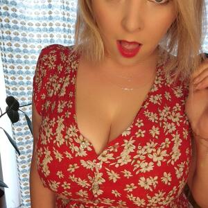 Blondiie_x mym