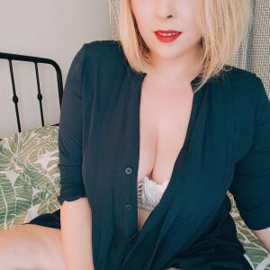 Blondiie_x mym