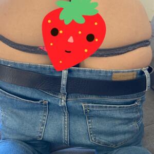 Bouchon_upskirt mym