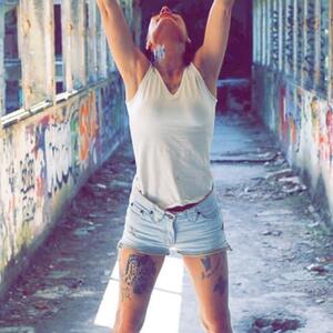 By-angelina mym