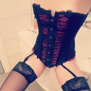 Cam_hot mym