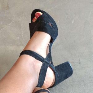 Camille_feets mym