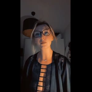 Capucine_porno mym