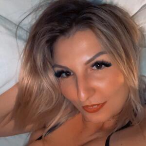 Capucine_porno mym
