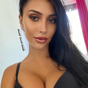 Carlinaa_nascimento mym