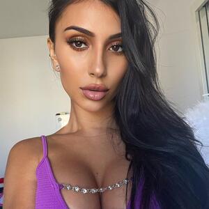 Carlinaa_nascimento mym
