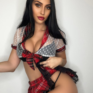 Carlinaa_nascimento mym