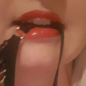 Caroline_noemie_coquine_a_plein_temps mym