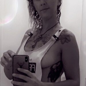 Caronudesexytatouee mym