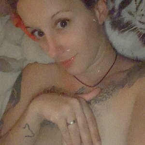 Caronudesexytatouee mym