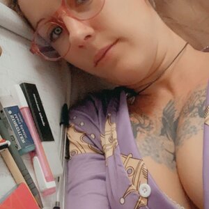 Caronudesexytatouee mym
