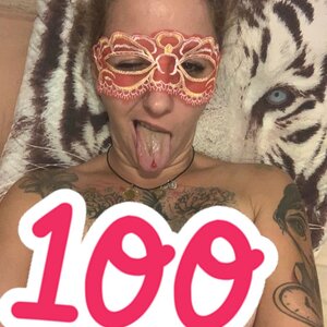 Caronudesexytatouee mym