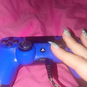 Catalina_foot_hand mym