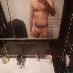 Charles_xxx mym
