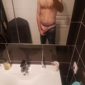 Charles_xxx mym