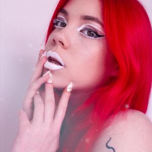 Charlinopia mym