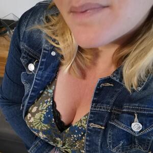 Charlotte_sexy mym