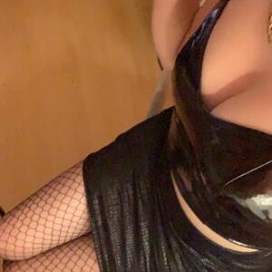 Chlo_hot mym