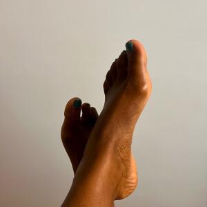 Chocolate_feet97 mym