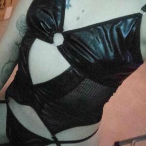 Chupa_x_girl mym