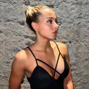 Clara_blondy mym