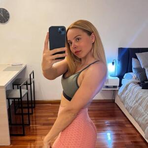 Clara_blondy mym