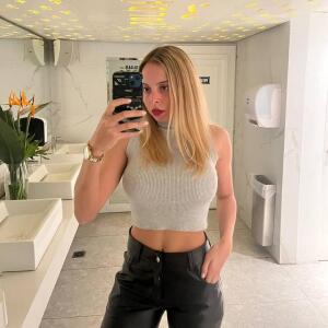 Clara_blondy mym